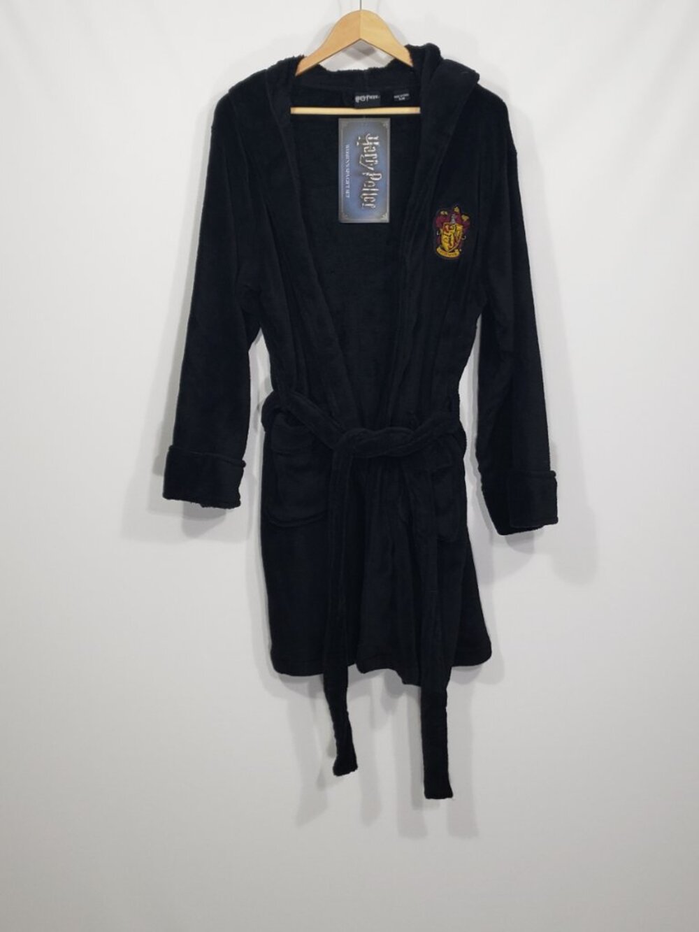 NWT  Black Fuzzy Harry Potter  Hogwarts Gryffindor Robe  Women's Small Hooded